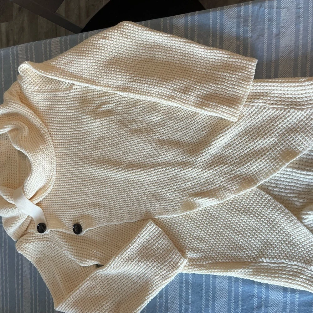 Cozy Cream Sweater - Picture 3 of 5